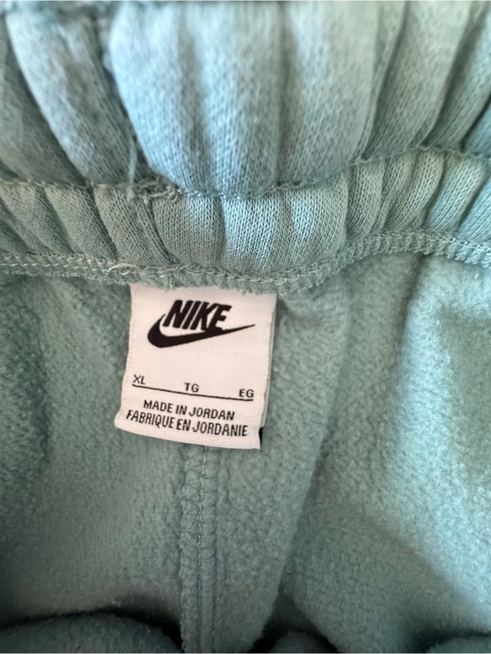 Nike youth XL
